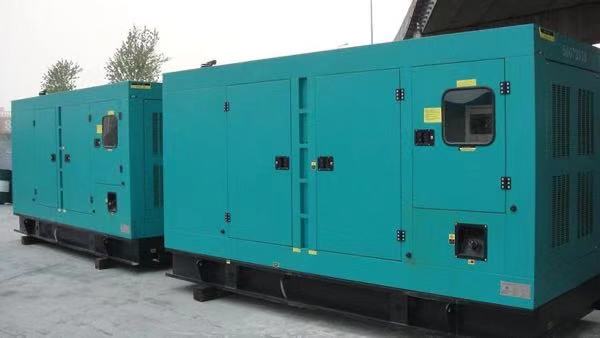 鹤壁康明斯400kw大型柴油二手发电机组